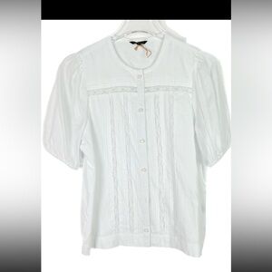 NWT Violet and Roses Classic White Women's Short Sleeve Top. Size Large